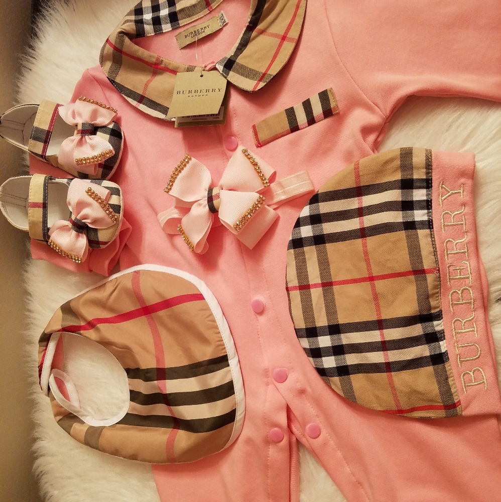 Burberry baby 5 piece outfit